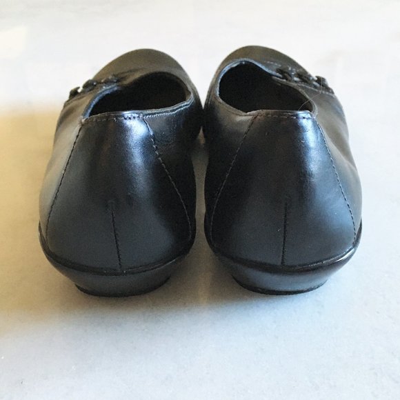 Worn once! Like new Clarks women's black leather flats shoes, great support - Picture 6 of 10